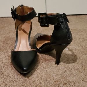 Women's shoes